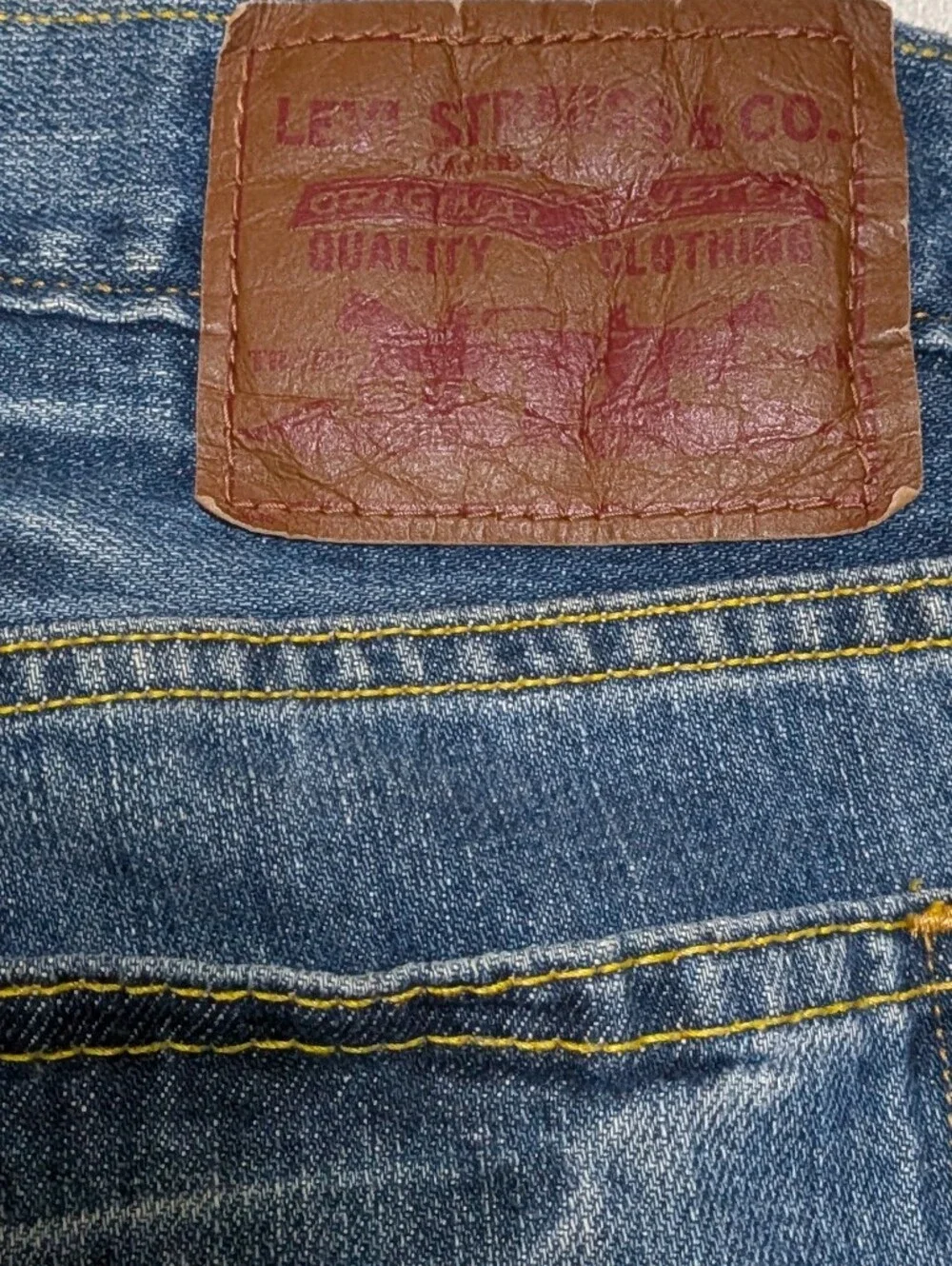 Levi's | Men's Medium Blue Relaxed Jeans | Baggy Outdoor | Streetwear | Denim